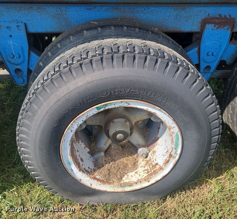 image for item KS9139 1993 Shop built  end dump pup trailer