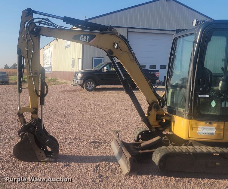 image for item KS9142 2007 Caterpillar 303.5C CR  mini excavator