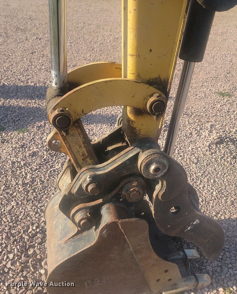 image for item KS9142 2007 Caterpillar 303.5C CR  mini excavator