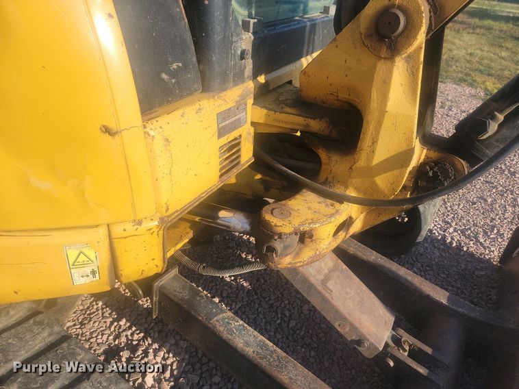 image for item KS9142 2007 Caterpillar 303.5C CR  mini excavator