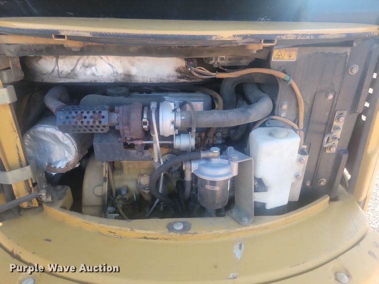 image for item KS9142 2007 Caterpillar 303.5C CR  mini excavator