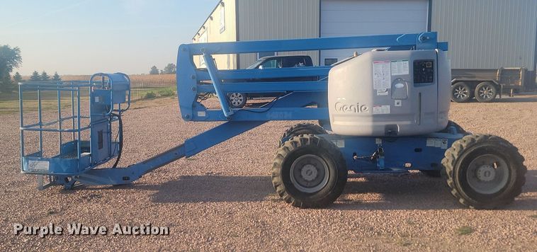 image for item KS9143 2002 Genie Z-45/25  boom lift