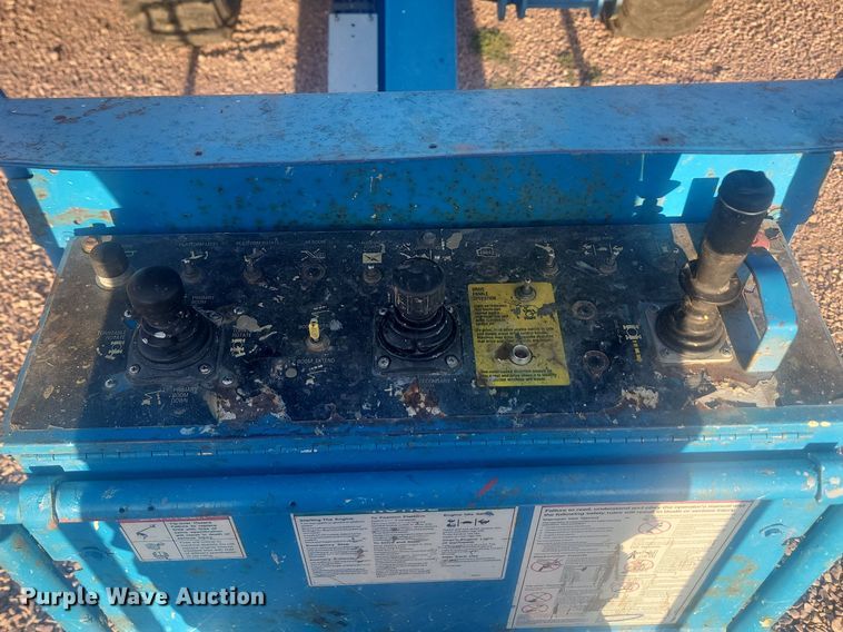 image for item KS9143 2002 Genie Z-45/25  boom lift