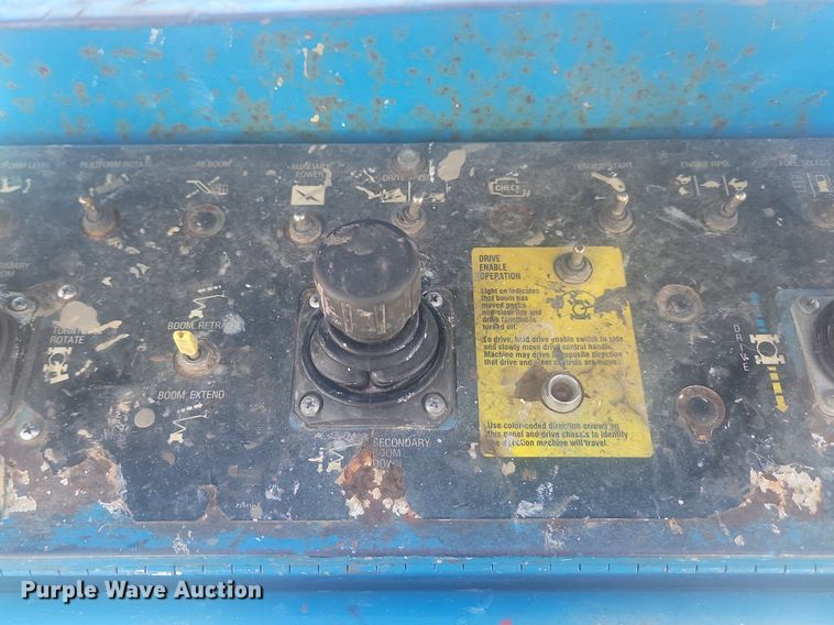 image for item KS9143 2002 Genie Z-45/25  boom lift