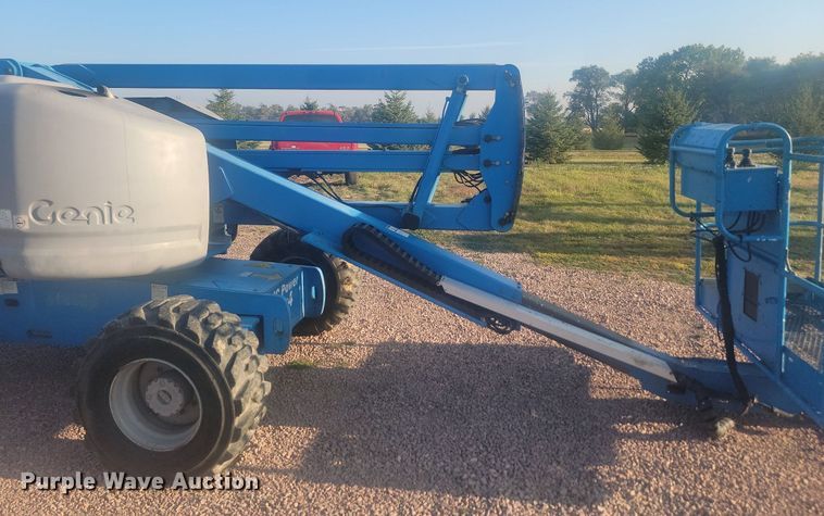 image for item KS9143 2002 Genie Z-45/25  boom lift