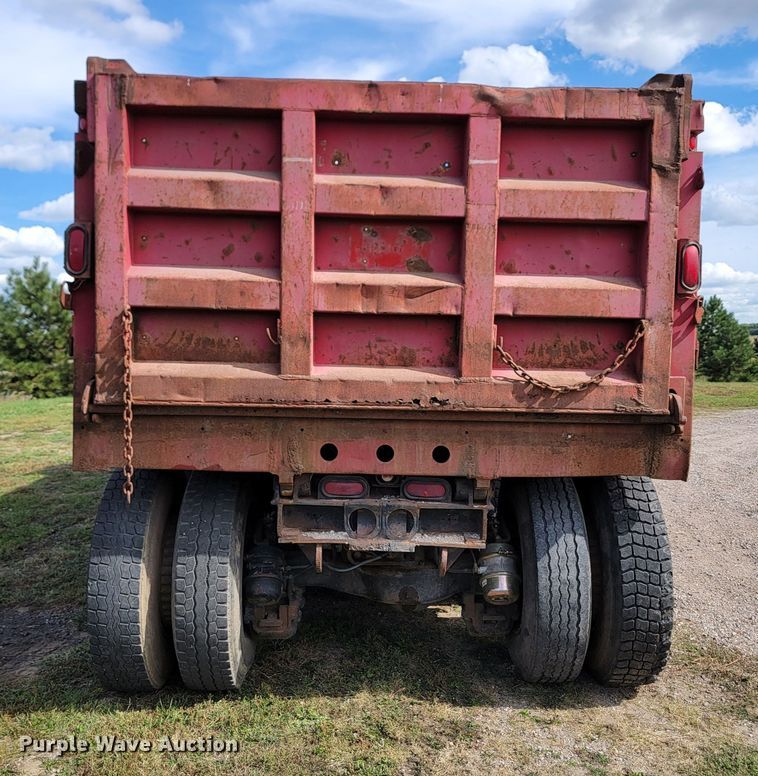 image for item KS9157 1980 Mack  dump truck