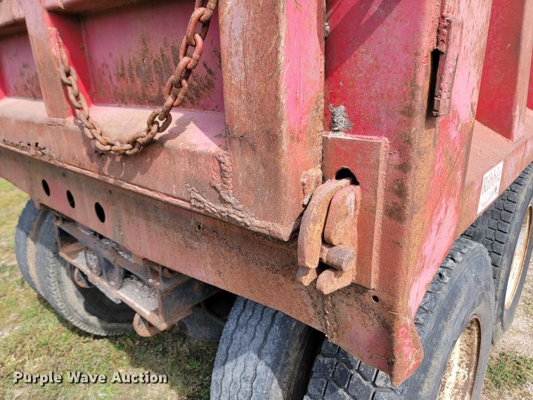 image for item KS9157 1980 Mack  dump truck