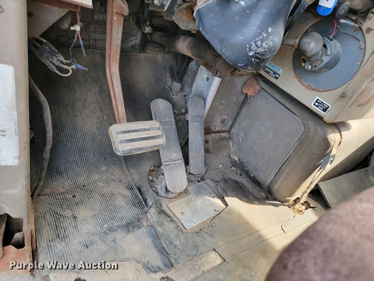 image for item KS9157 1980 Mack  dump truck