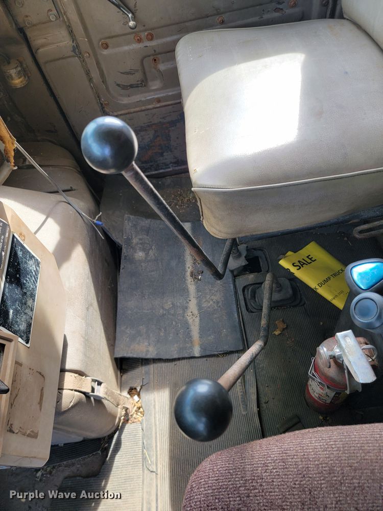 image for item KS9157 1980 Mack  dump truck