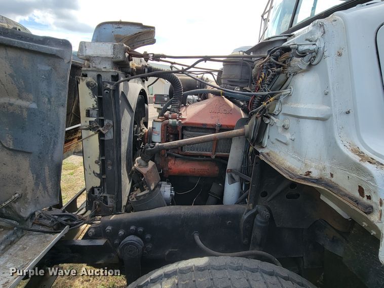 image for item KS9157 1980 Mack  dump truck