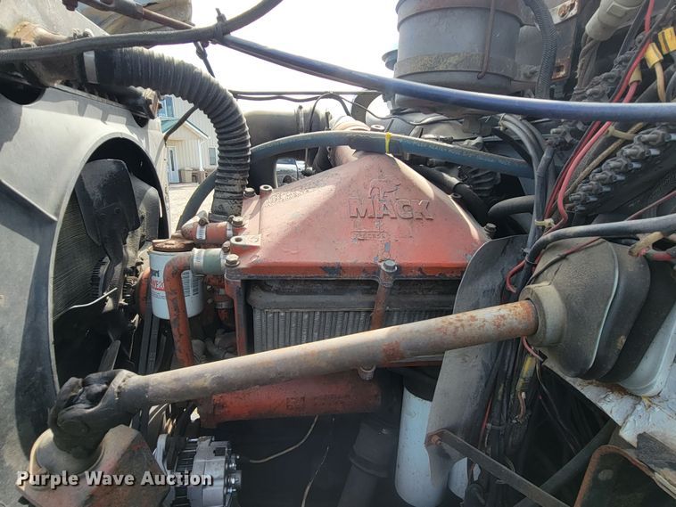 image for item KS9157 1980 Mack  dump truck