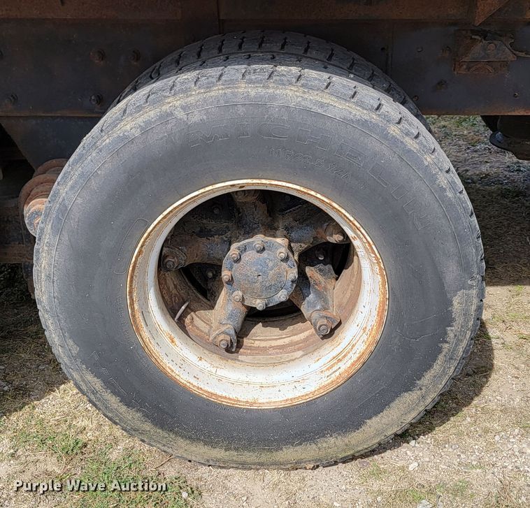 image for item KS9157 1980 Mack  dump truck