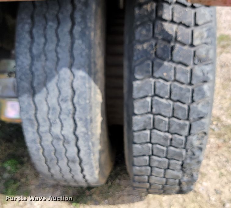 image for item KS9157 1980 Mack  dump truck