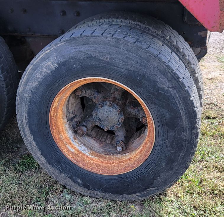 image for item KS9157 1980 Mack  dump truck