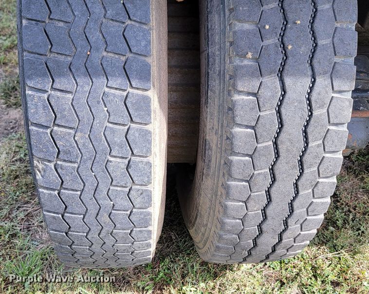 image for item KS9157 1980 Mack  dump truck
