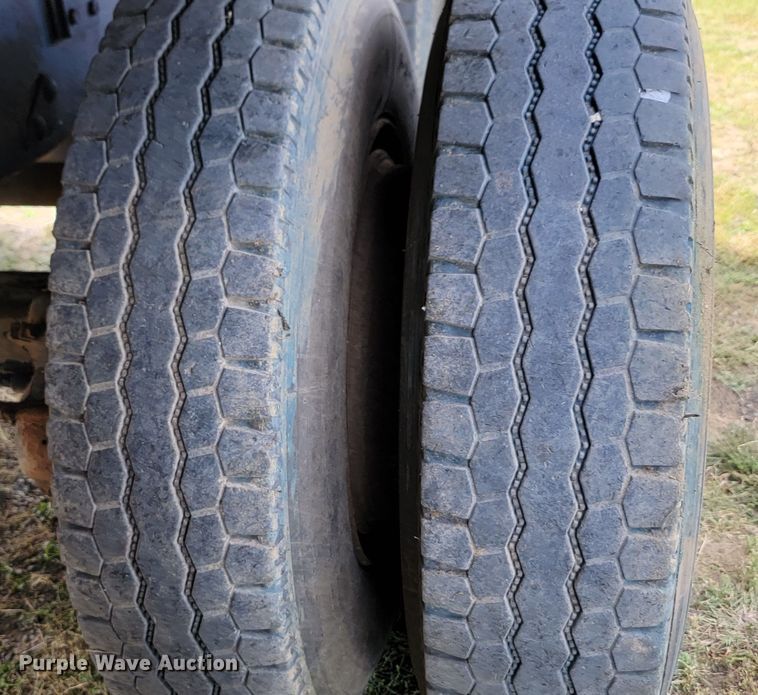 image for item KS9157 1980 Mack  dump truck