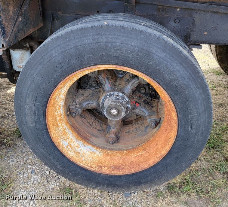 image for item KS9157 1980 Mack  dump truck