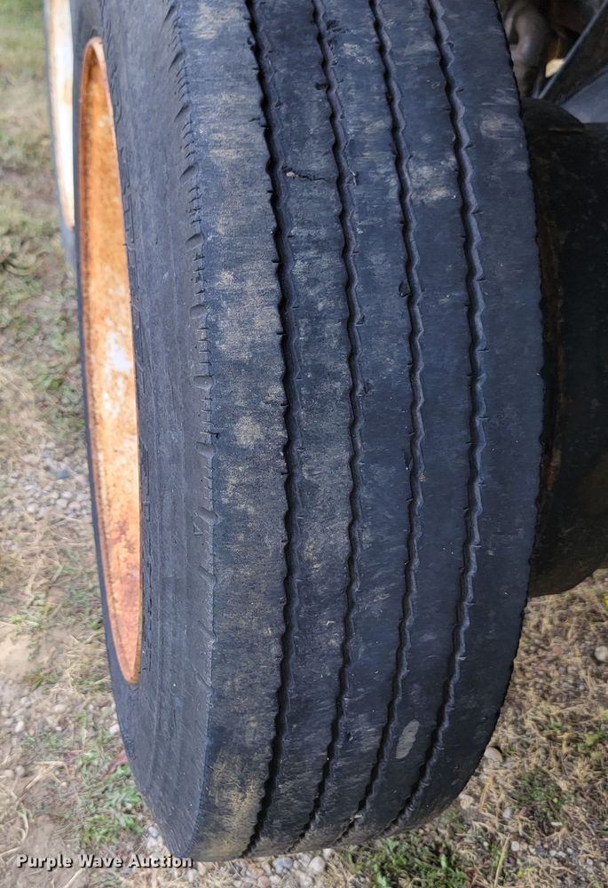 image for item KS9157 1980 Mack  dump truck