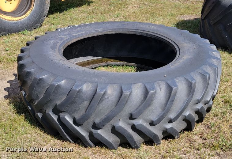 image for item KS9163 (11) tires