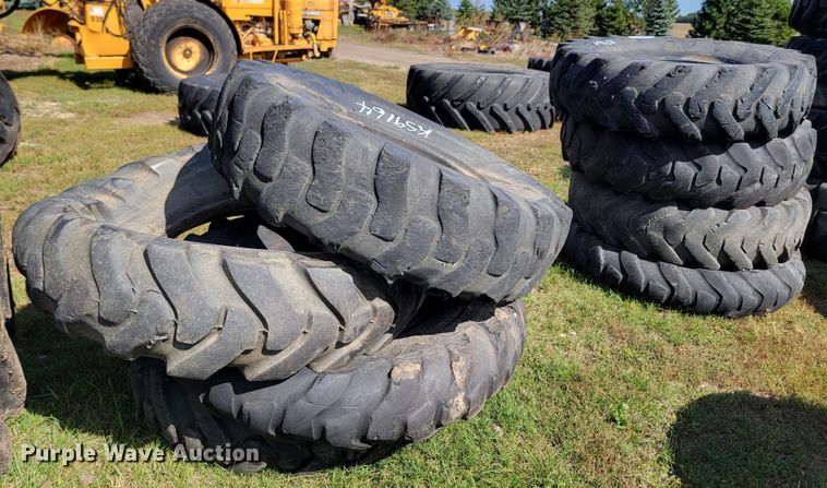 image for item KS9164 (8) 14.00-24 tires