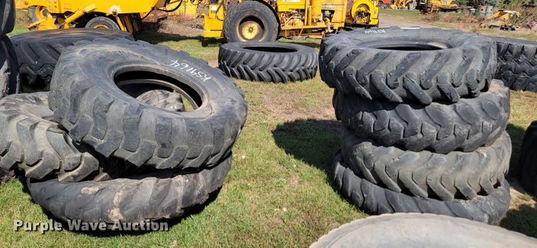 image for item KS9164 (8) 14.00-24 tires