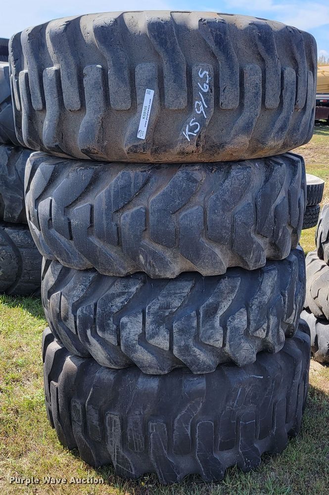 image for item KS9165 (6) 17.5-25 tires