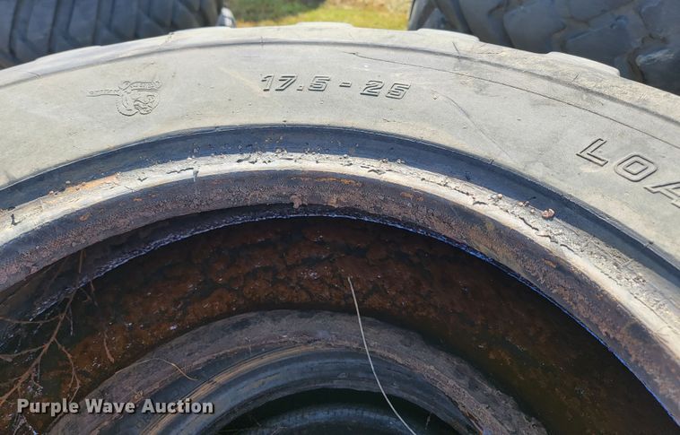 image for item KS9165 (6) 17.5-25 tires