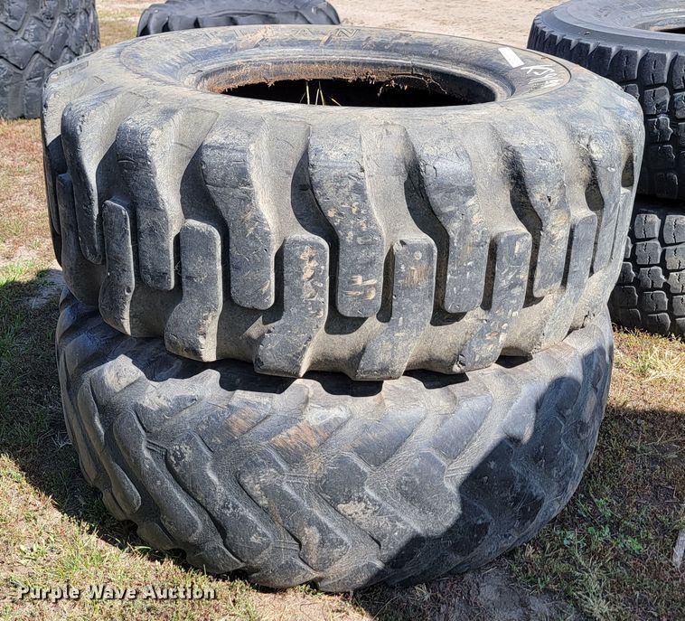 image for item KS9165 (6) 17.5-25 tires