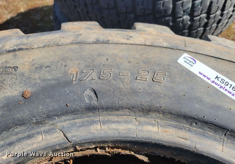 image for item KS9165 (6) 17.5-25 tires