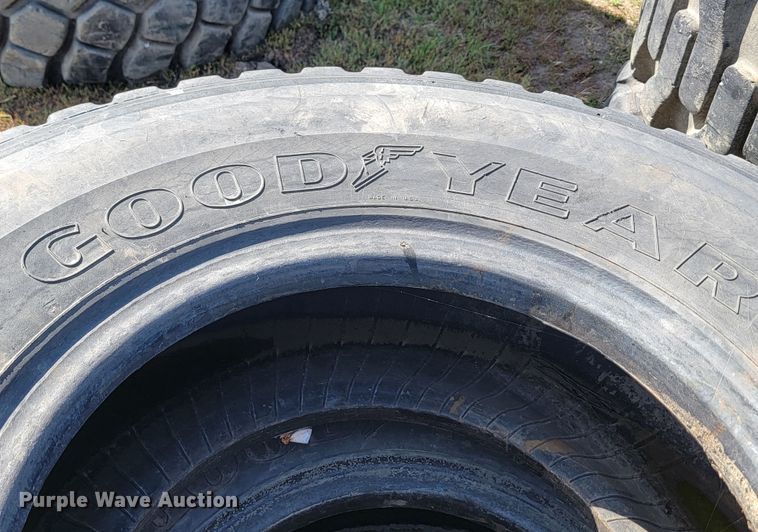 image for item KS9167 (2) Goodyear 17.5R25 tires