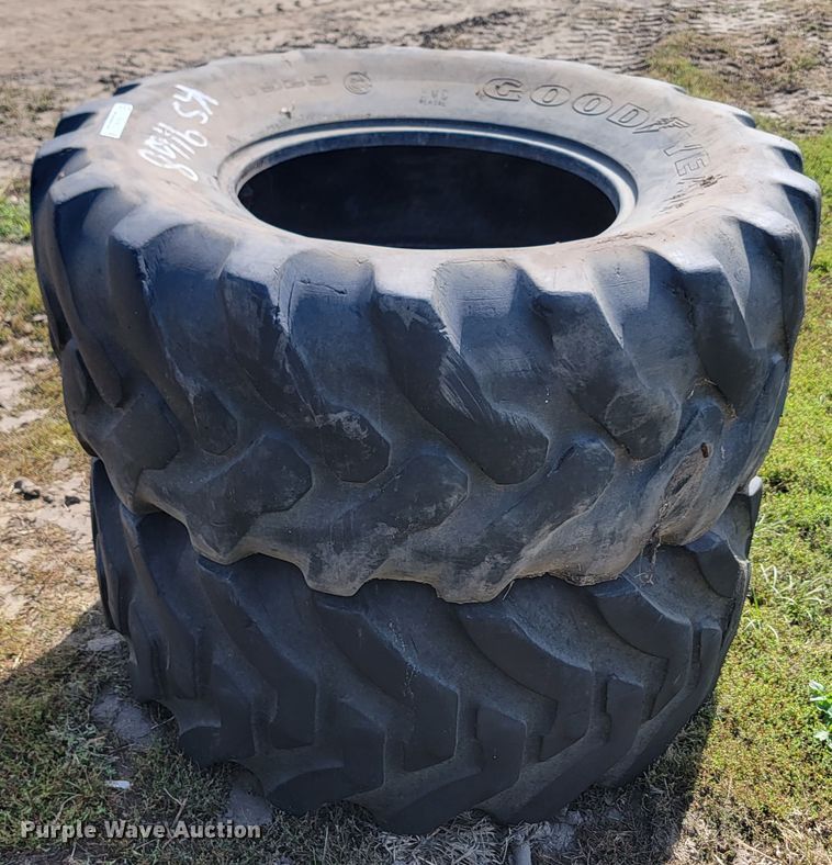 image for item KS9168 (2) 19.5L-24 tires