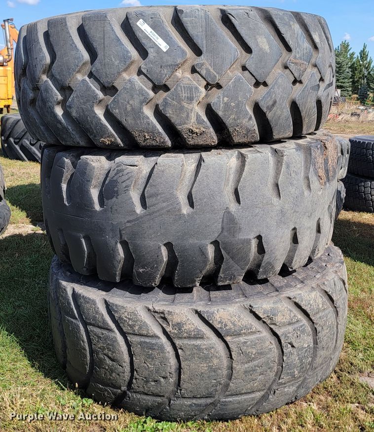 image for item KS9170 (3) 23.5-25 tires