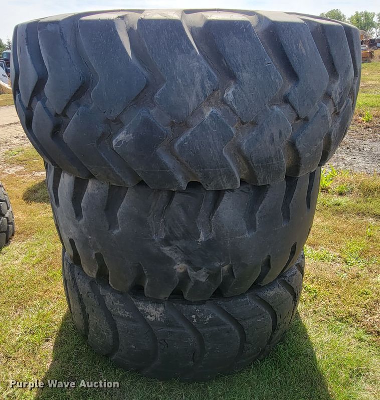 image for item KS9170 (3) 23.5-25 tires