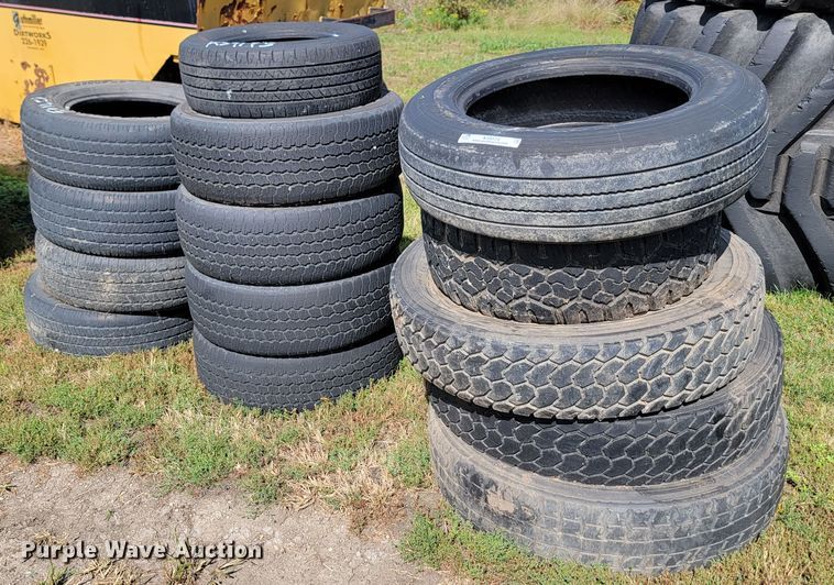 image for item KS9173 (22) tires