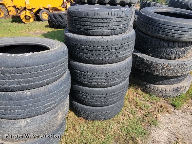 image for item KS9173 (22) tires