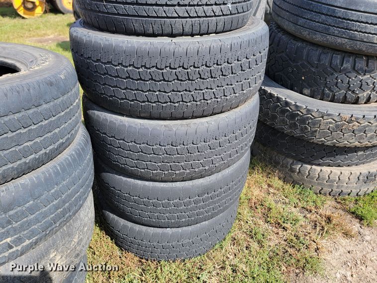 image for item KS9173 (22) tires