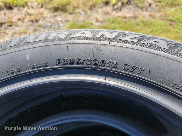 image for item KS9173 (22) tires
