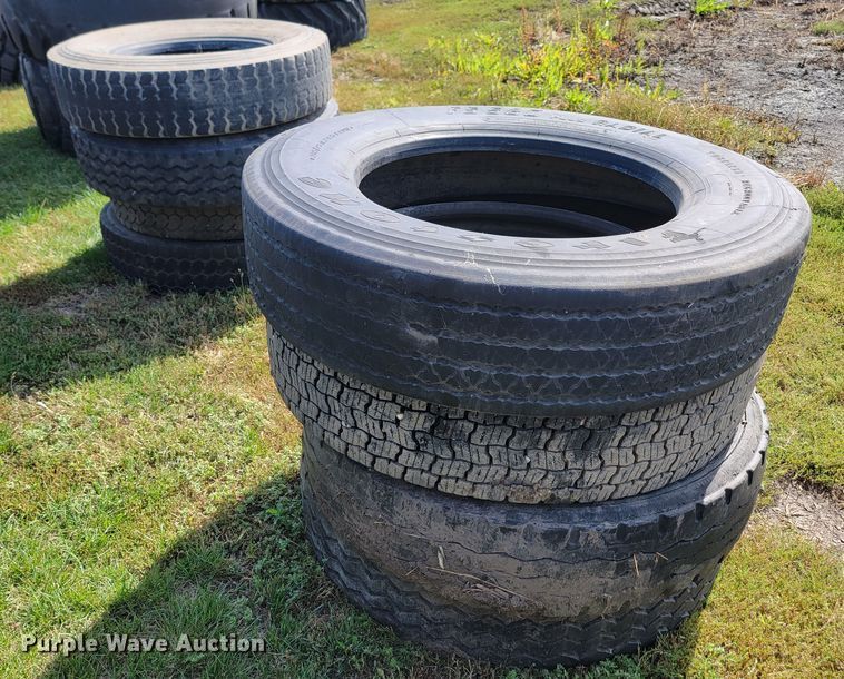 image for item KS9173 (22) tires