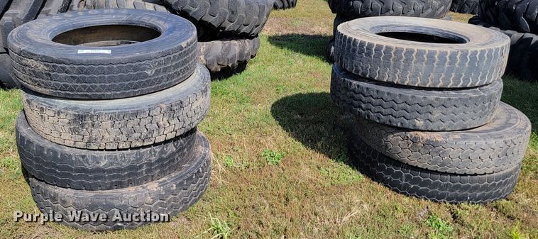 image for item KS9173 (22) tires