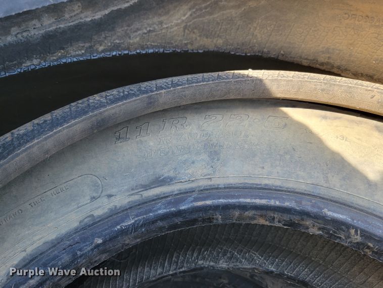 image for item KS9173 (22) tires
