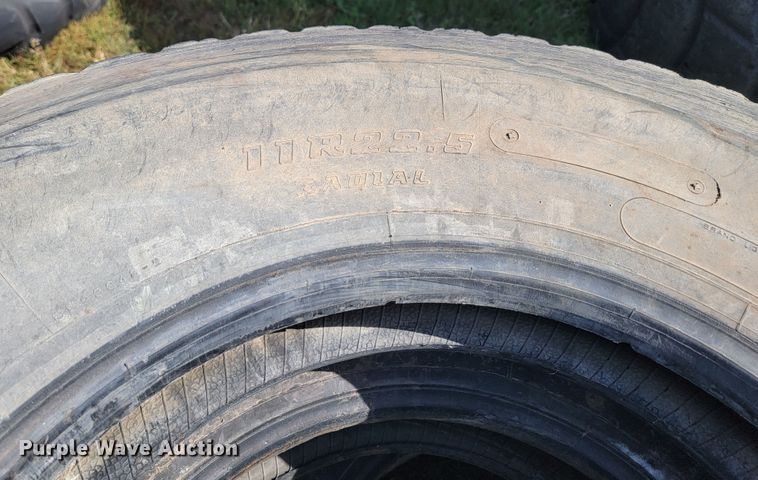 image for item KS9173 (22) tires