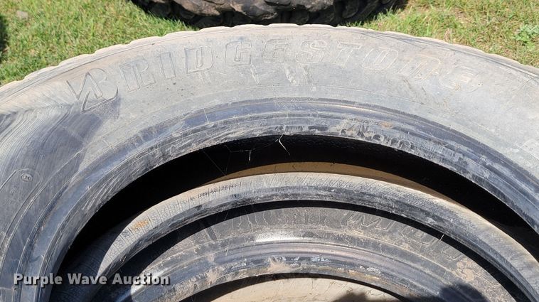 image for item KS9173 (22) tires