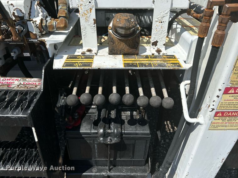 image for item KW9083 2006 Sterling Acterra  crane truck