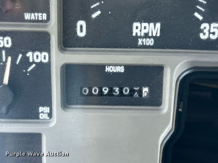 image for item KW9097 2001 International 4700  reel truck