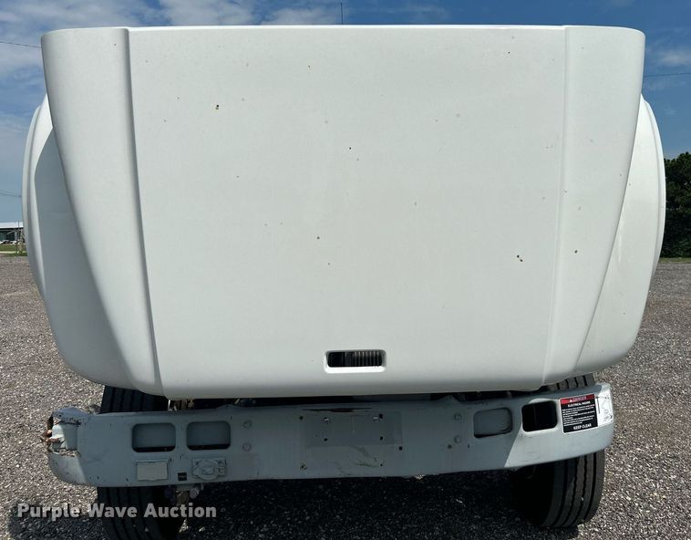 image for item KW9097 2001 International 4700  reel truck