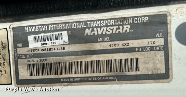 image for item KW9097 2001 International 4700  reel truck