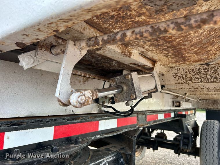 image for item KW9133 1998 Industrial Welding & Supply  end dump pup trailer