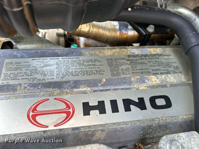 image for item KW9224 2010 Hino 238  bucket truck