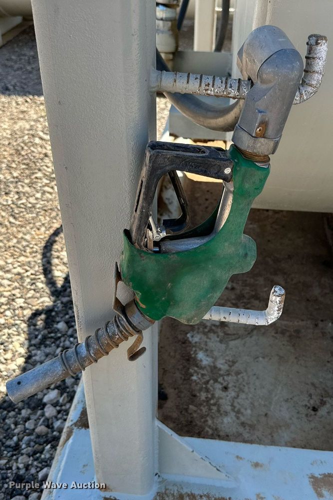 image for item KX9750 Fuel tank