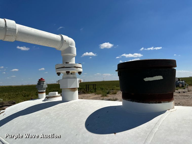 image for item KX9751 Fuel tank